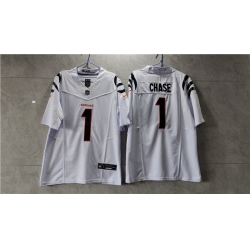 Men Cincinnati Bengals 1 Ja 27Marr Chase White 2023 F U S E  Vapor Untouchable Limited Stitched Jersey